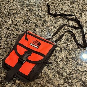 Supreme X The North Face utility pouch. ( brand new without the tags )